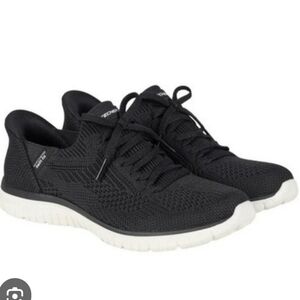 Skechers Hands Free Swift Fit Women's 9 Black Sneakers Tennis Shoes - Like New